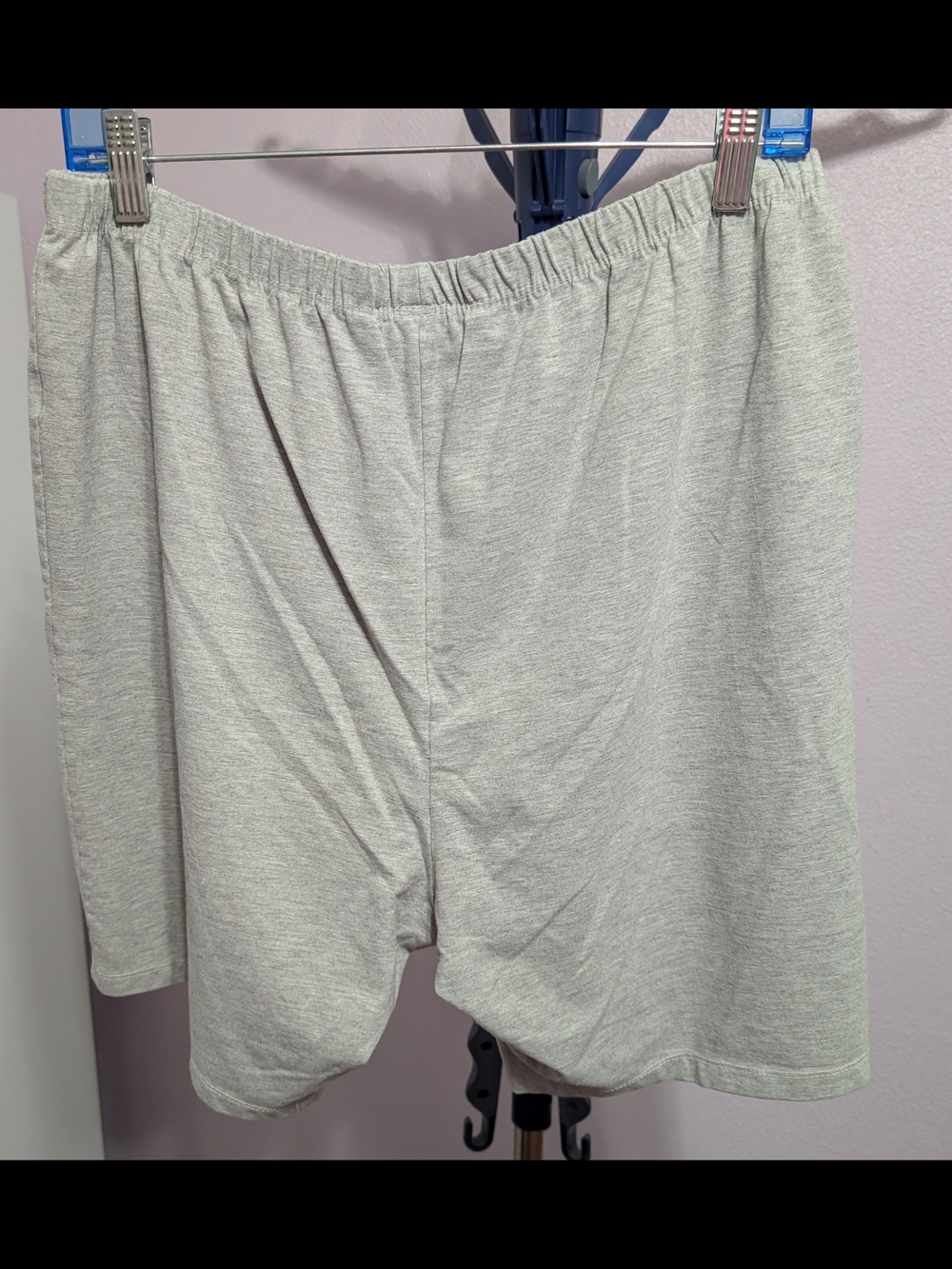 ellos Light Gray Knit Shorts with Black Elastic Waistband - Picture 2 of 3